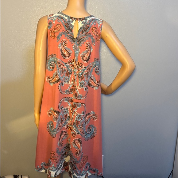 Jamie & Layla Elegant Salmon & Blue Paisley Sleeveless Midi Dress - Picture 6 of 8